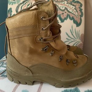 Belleville 950 men’s boots